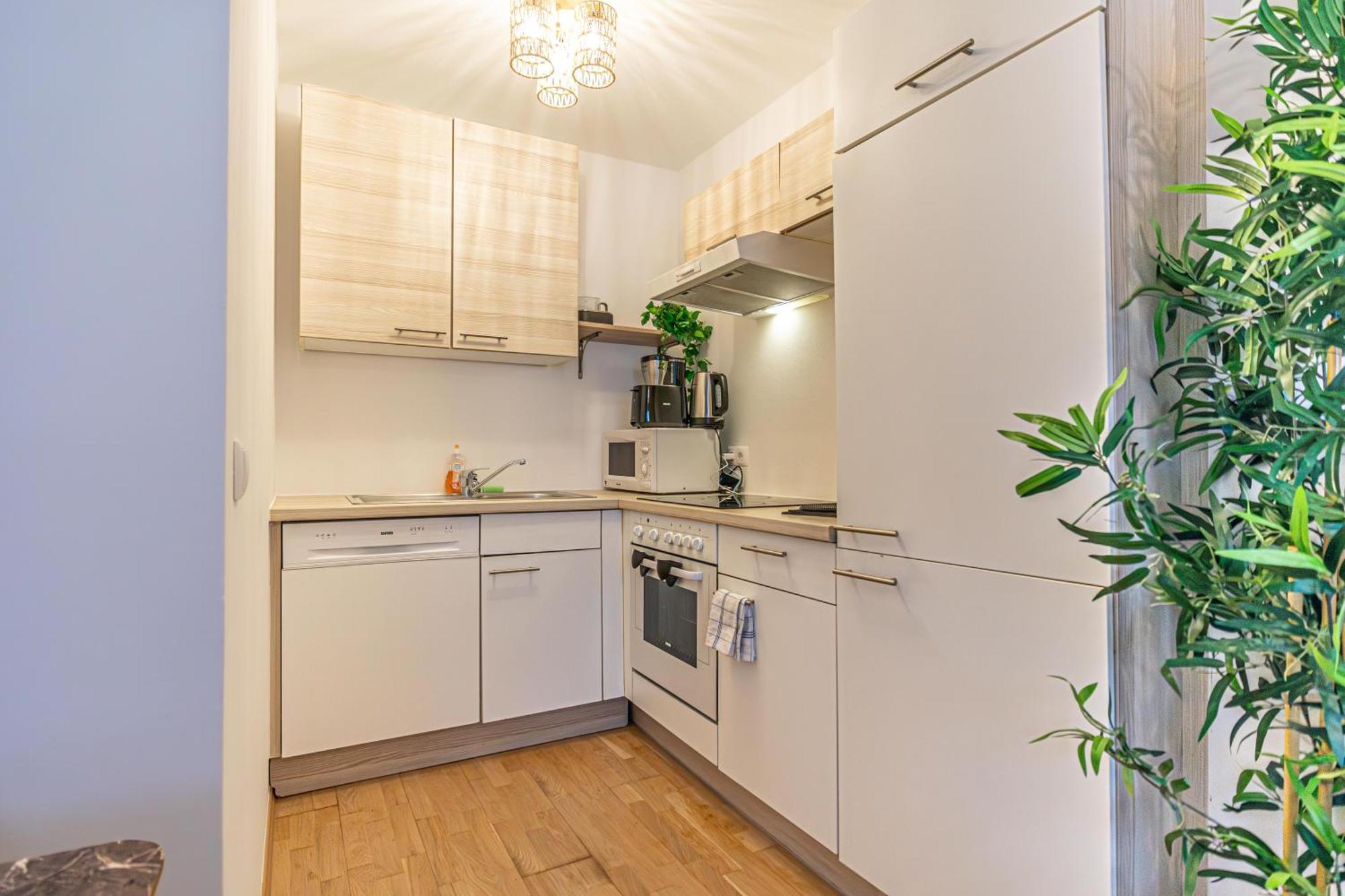 Superb Fully Equipped Apartment, 9 Min To City Center Via Metro เวียนนา ภายนอก รูปภาพ